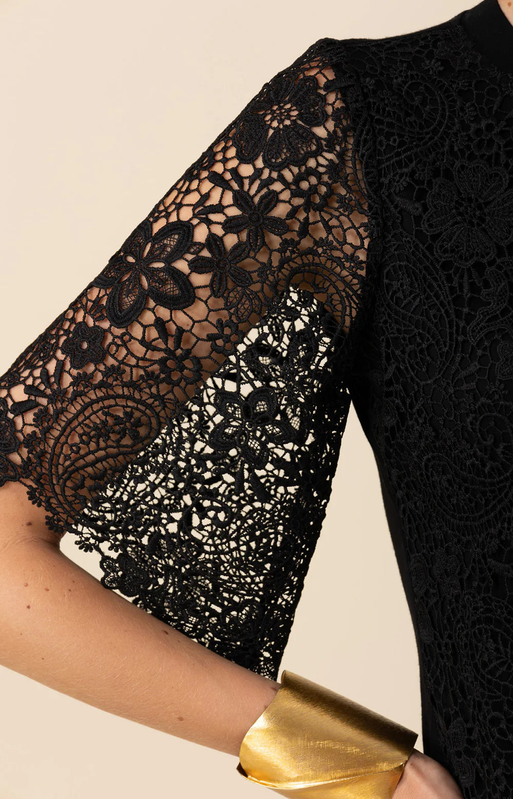 MACY LACE CREW NECK TOP