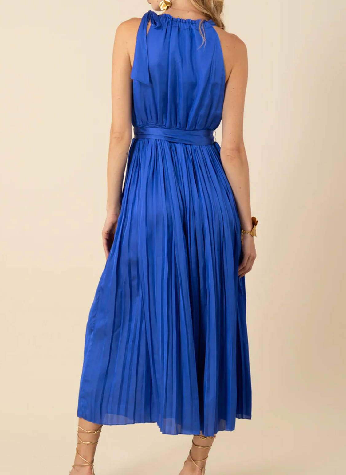 CHELSEA CHIFFON PLEATED SOLID DRESS