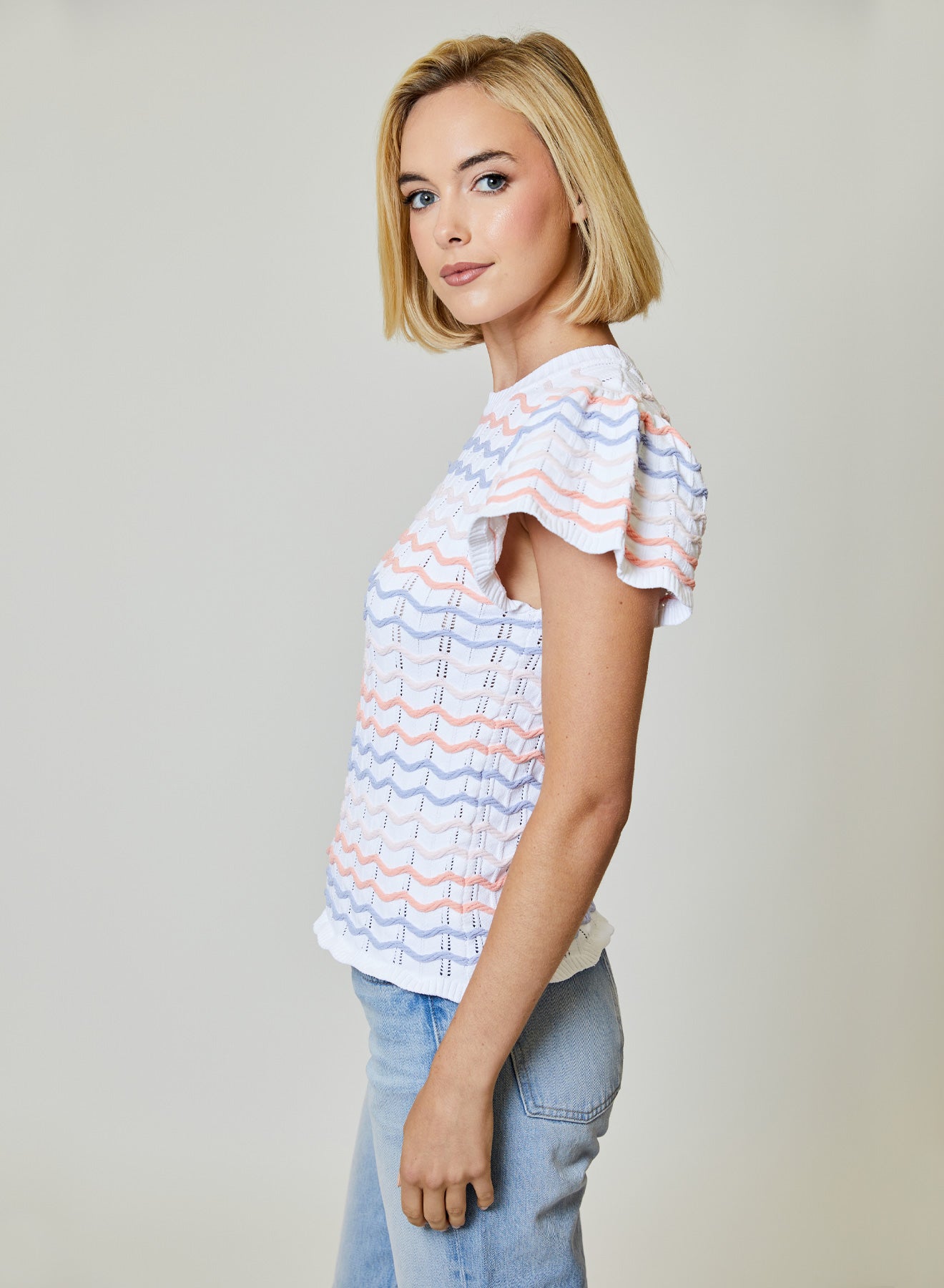 CHEVRON SHORT SLEEVE SWEATER WITH WAVE PRINT