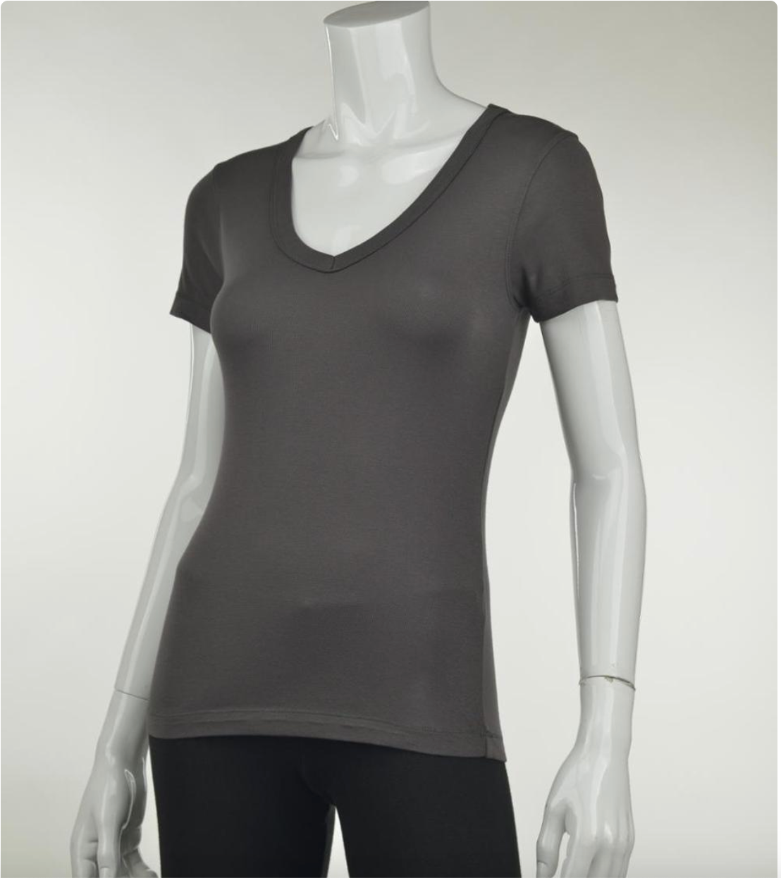 LUXX SHORT SLEEVE VNECK TSHIRT