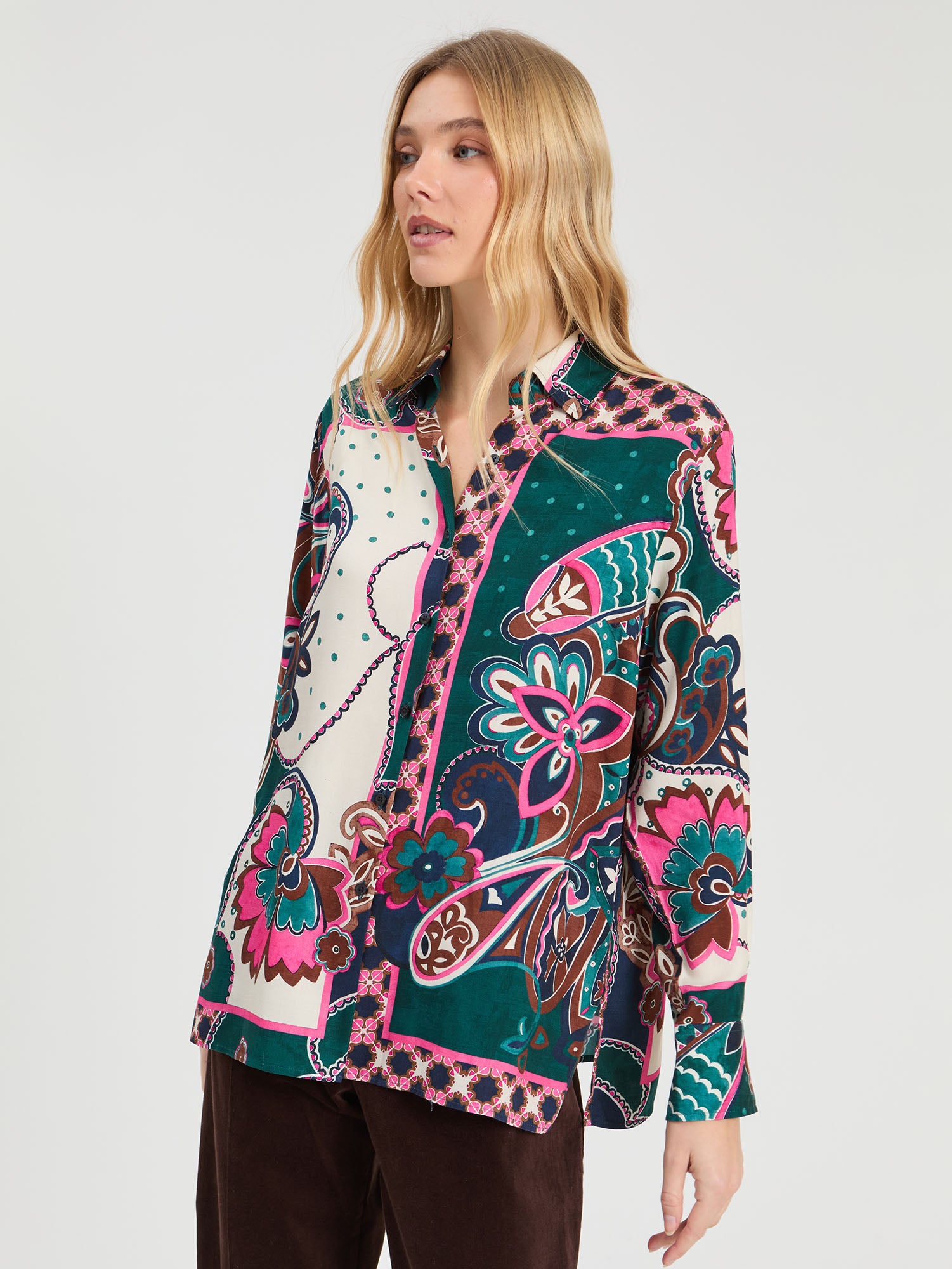SILK BLOUSE WITH FLORAL DESIGN