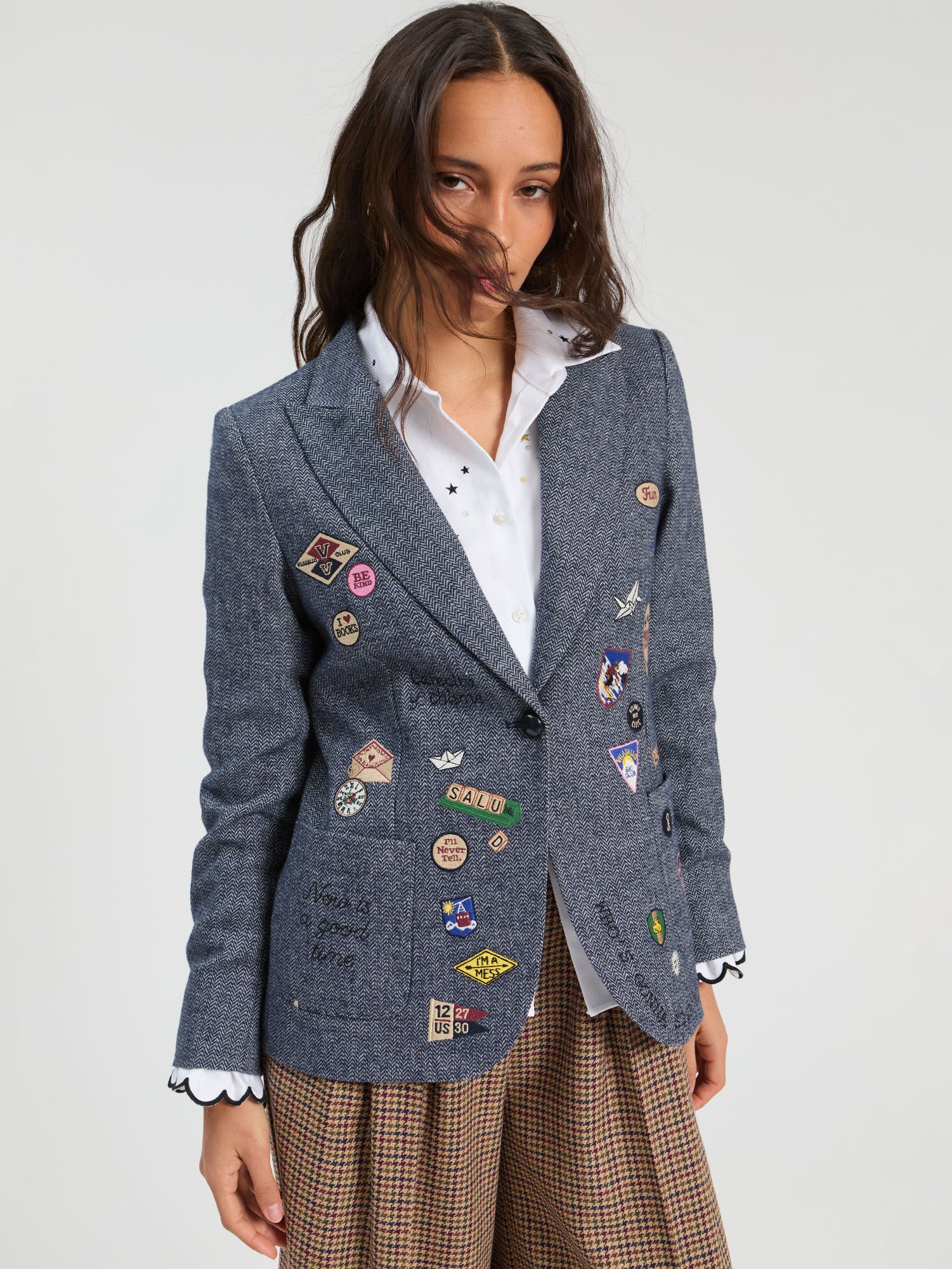 HERRINGBONE WITH APPLIQUE BLAZER