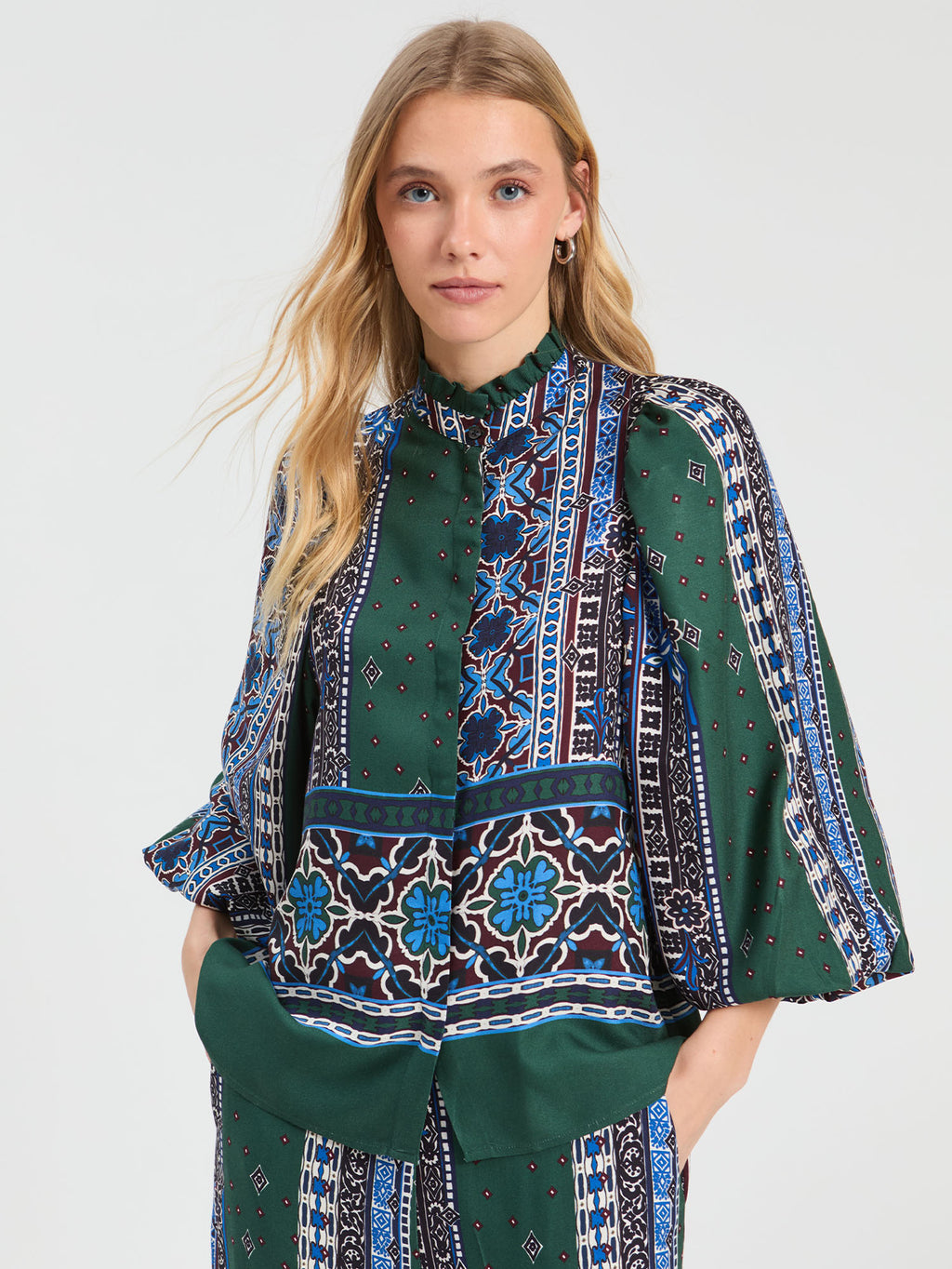 SILK WIDE SLEEVE BLOUSE