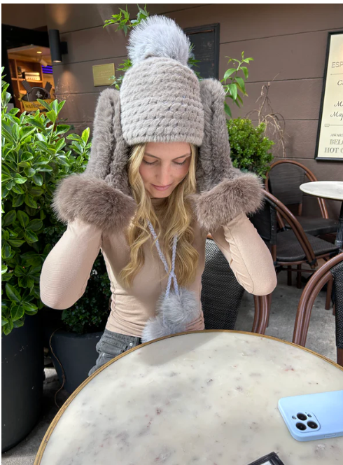 FAUX RABBIT KNIT MITTENS