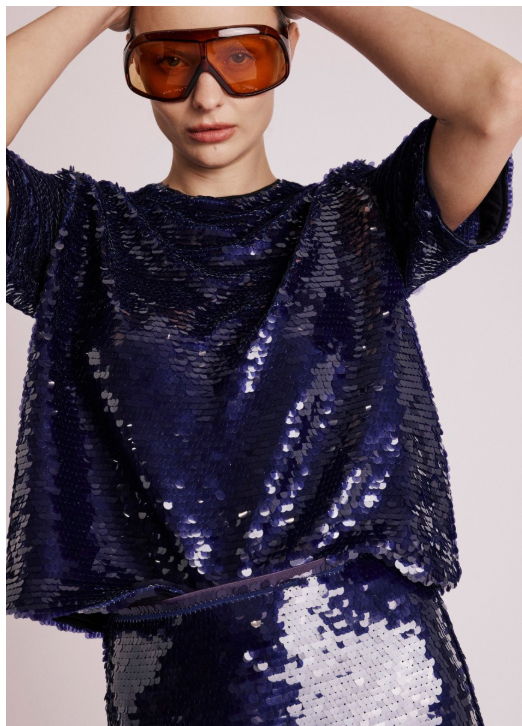 SHORT SLEEVE TOP WITH SEQUINS