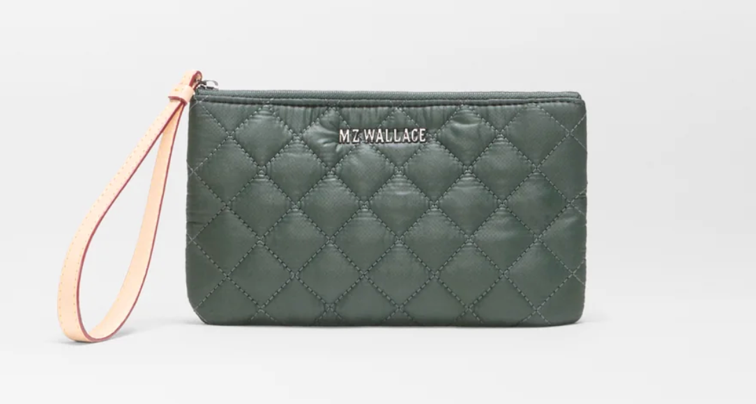 FLAT METRO WRISTLET 2