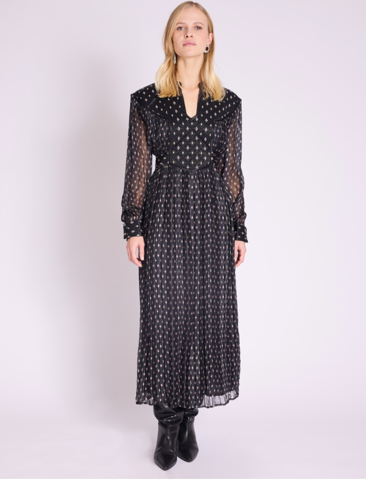 LONG DRESS WITH QUILTED PATTERNED CUT OUT