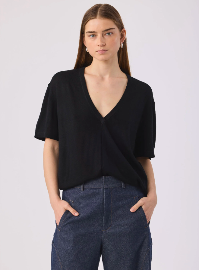 PHOEBE VNECK TEE
