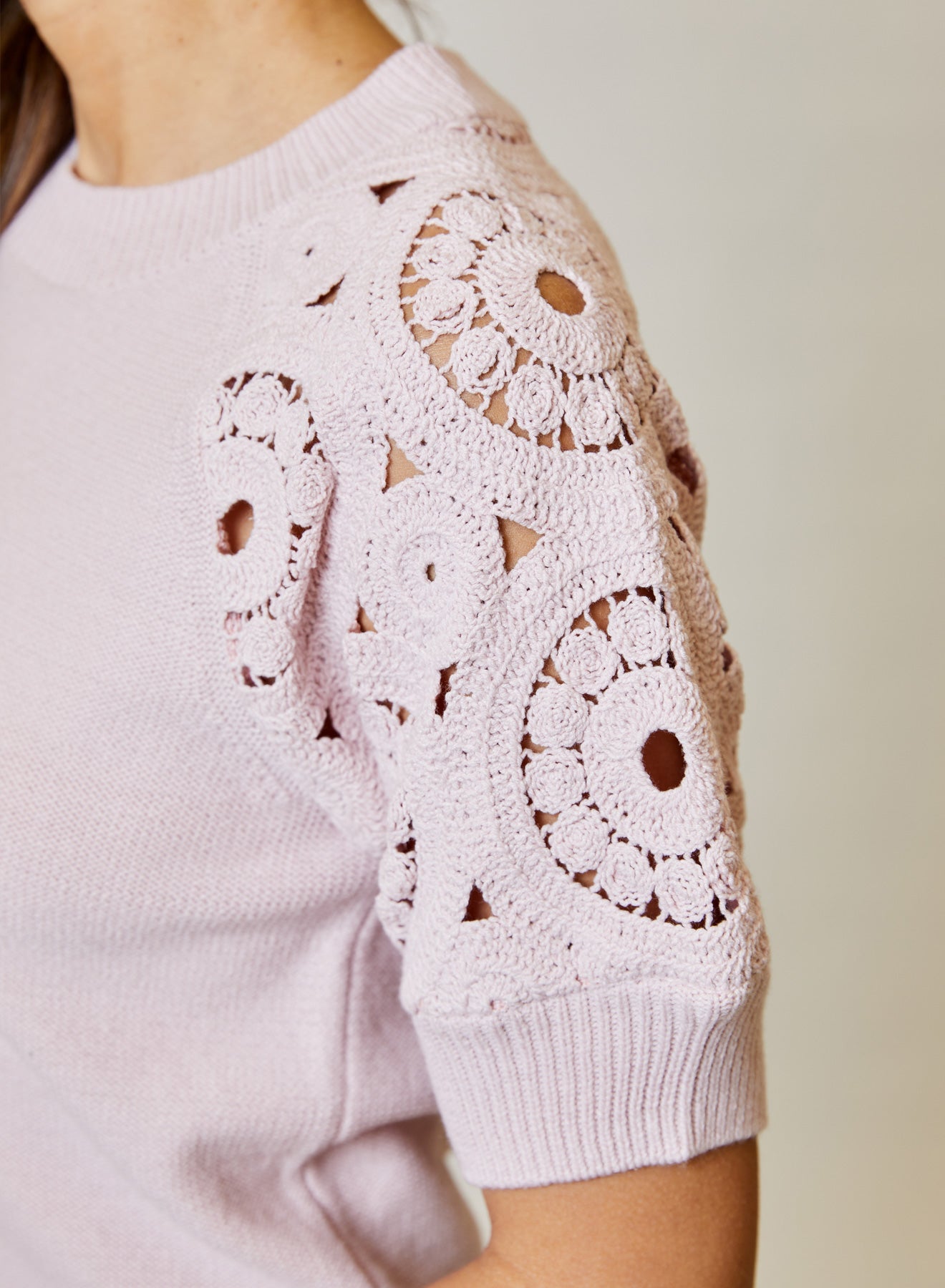 CROCHET PUFF SLEEVE ROSETTE SHORT SLEEVE SWEATER