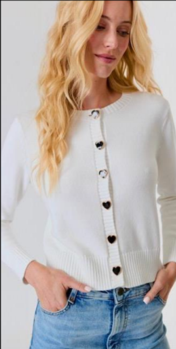 HEART BUTTON CARDIGAN