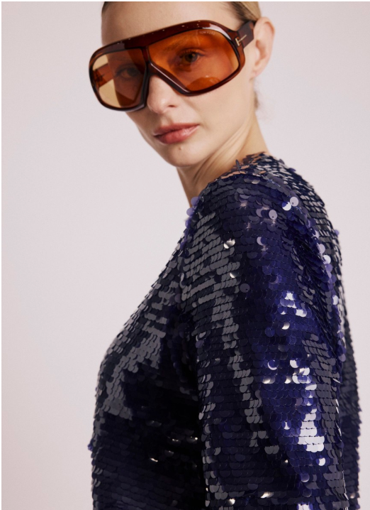 SHORT SLEEVE TOP WITH SEQUINS