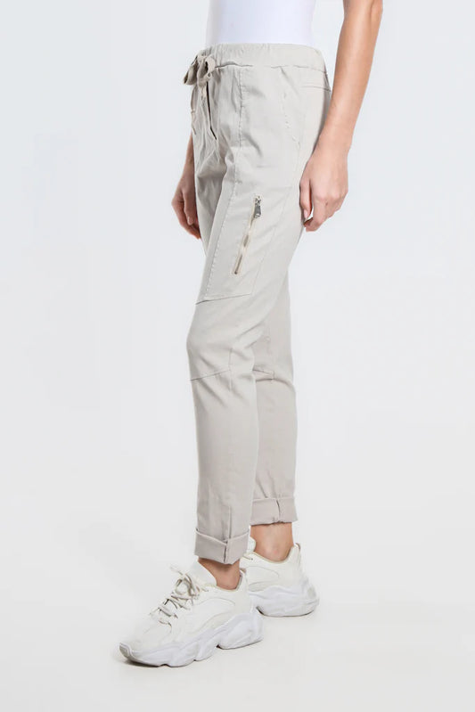 BEIGE SIDE ZIPPER PANT